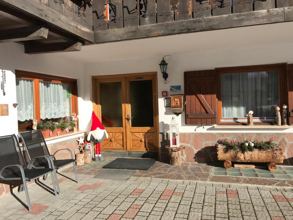 Garni La Vara Corvara In Badia Exterior photo